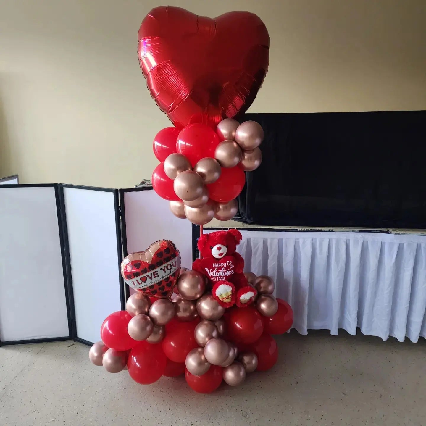 Bear Balloon Stand