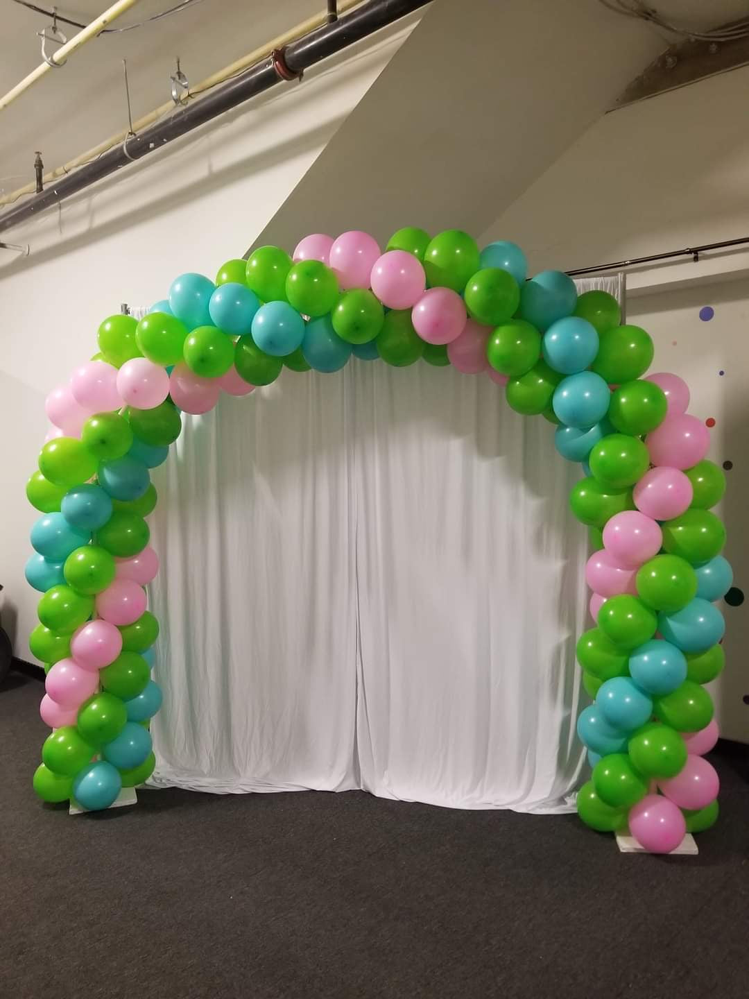 Balloon arches and garlands